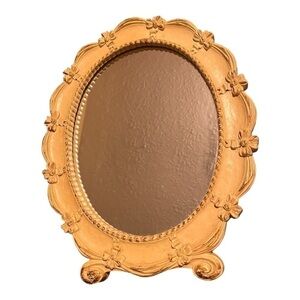 VINTAGE Cottagecore/Victorian Syroco wood cream oval scalloped easel mirror.